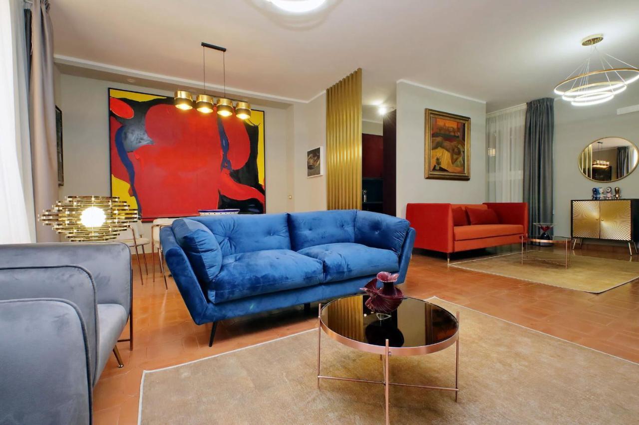 Luxury Di San Giacomo Apartment Rome Bagian luar foto