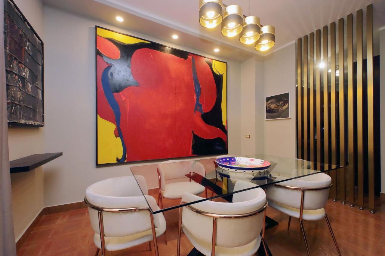 Luxury Di San Giacomo Apartment Rome Bagian luar foto