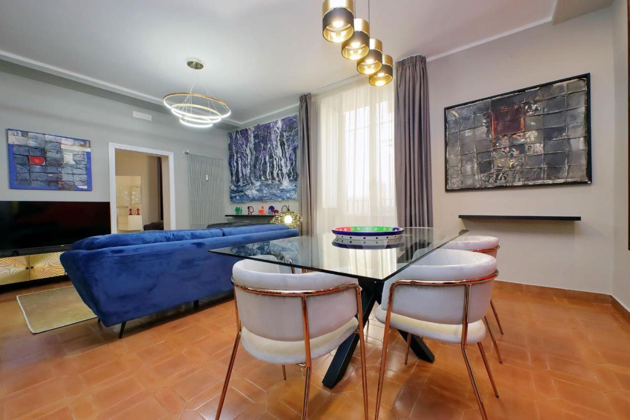 Luxury Di San Giacomo Apartment Rome Bagian luar foto