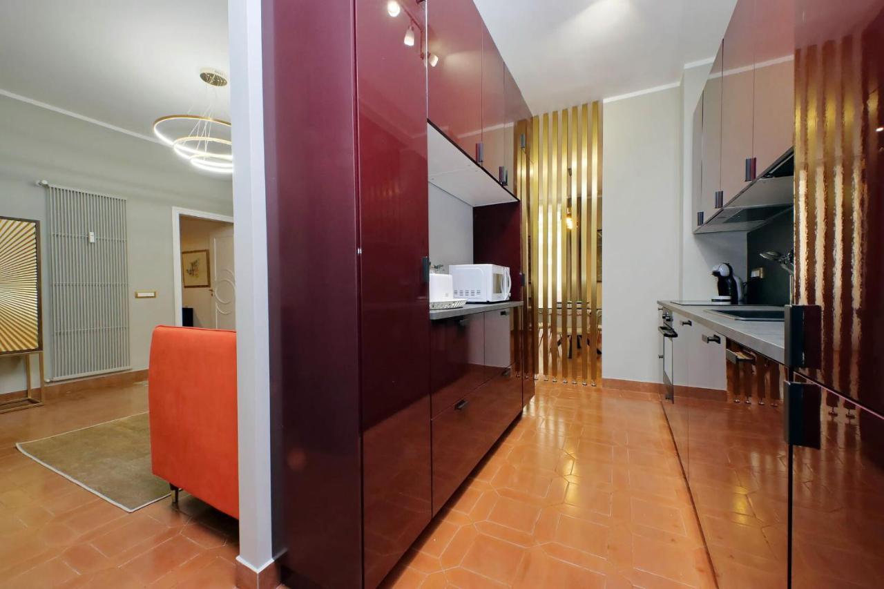 Luxury Di San Giacomo Apartment Rome Bagian luar foto